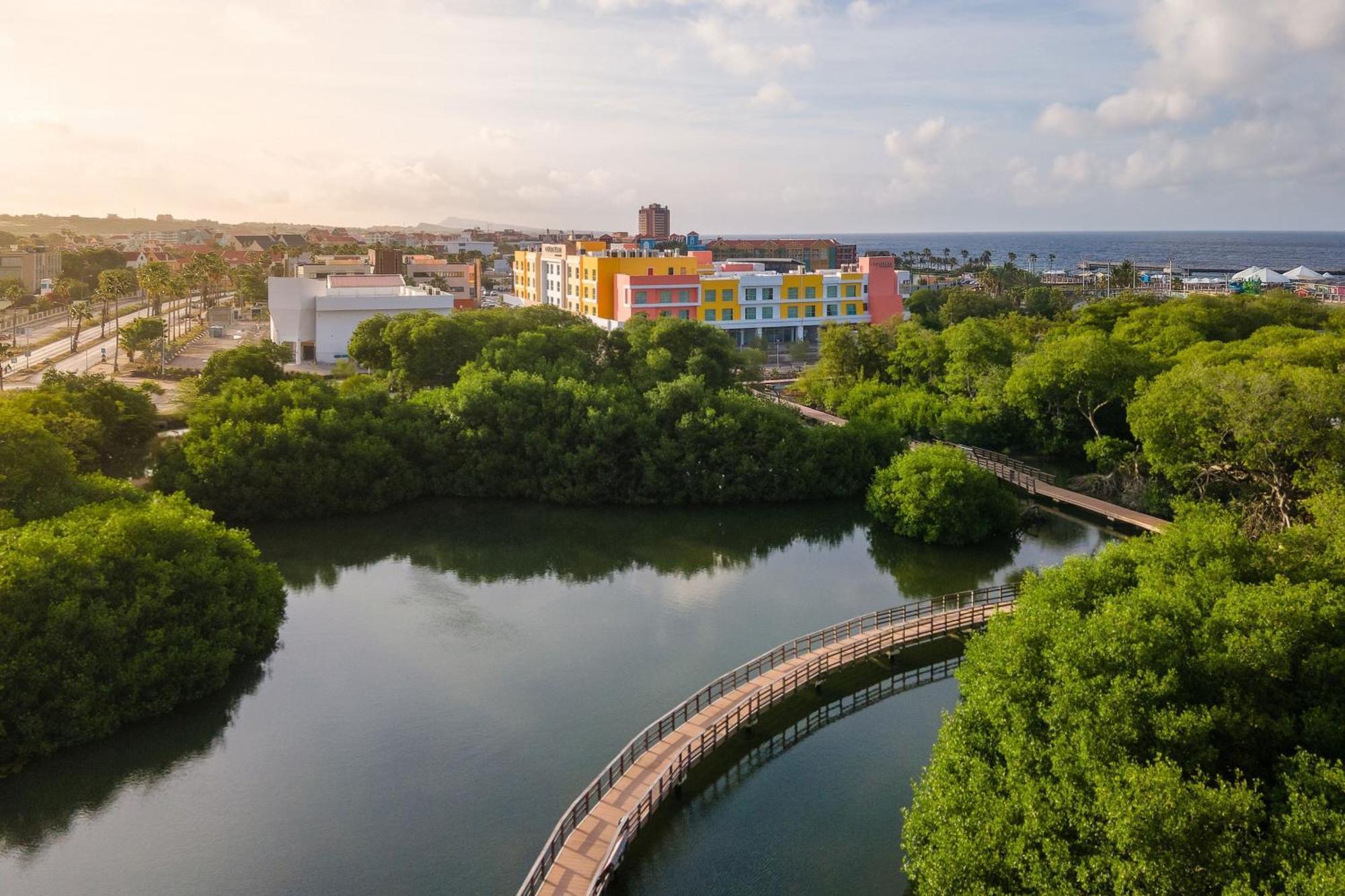 Hotel Courtyard By Marriott Curacao Willemstad Exterior foto